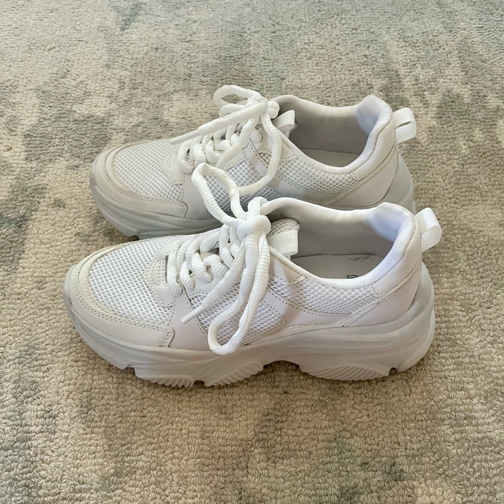 Wild Fable Erica Sneakers - Picture 4 of 6